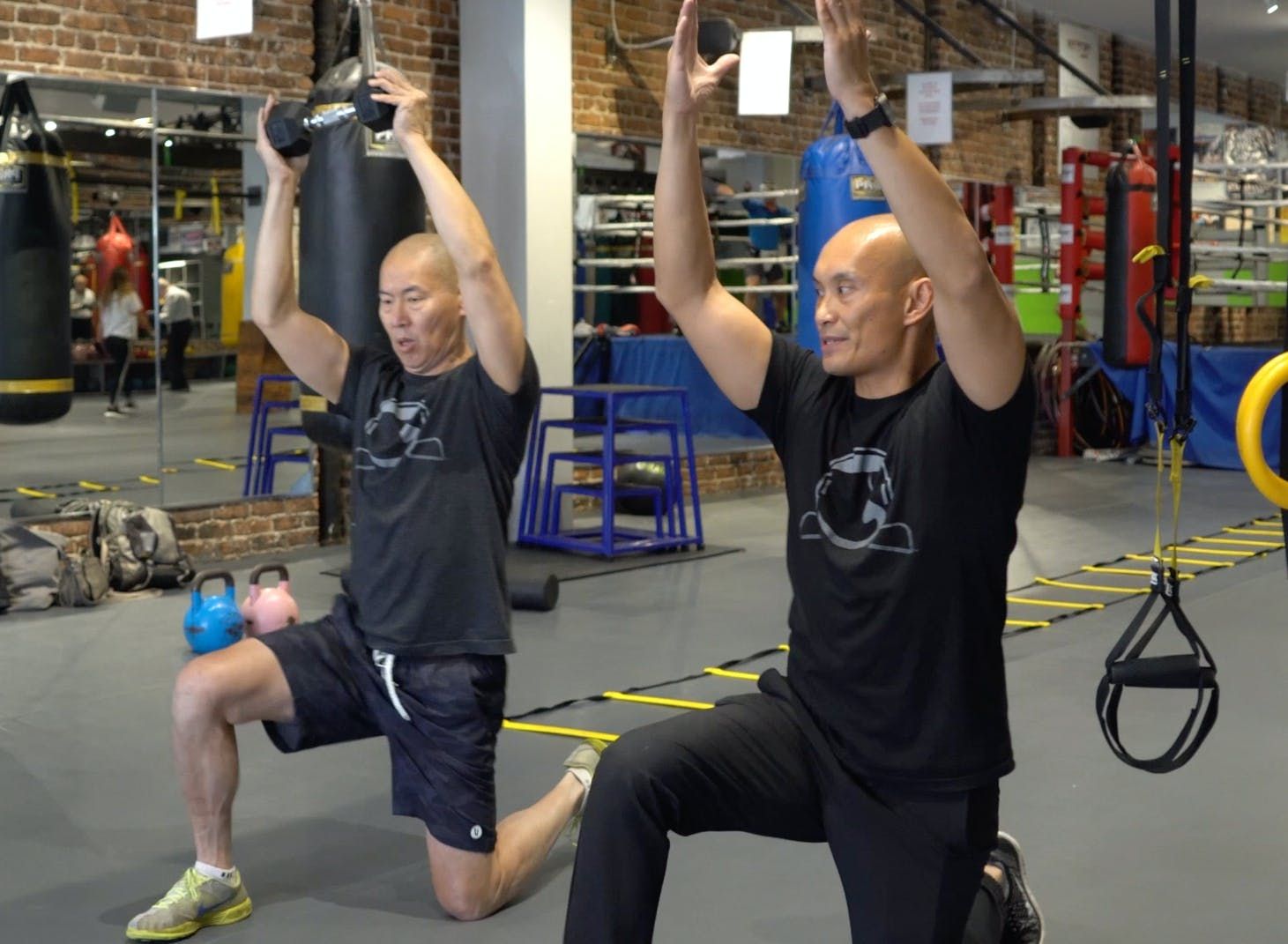 6_strengthening_moves_for_parkinsons_disease_patients_2a2b3da837