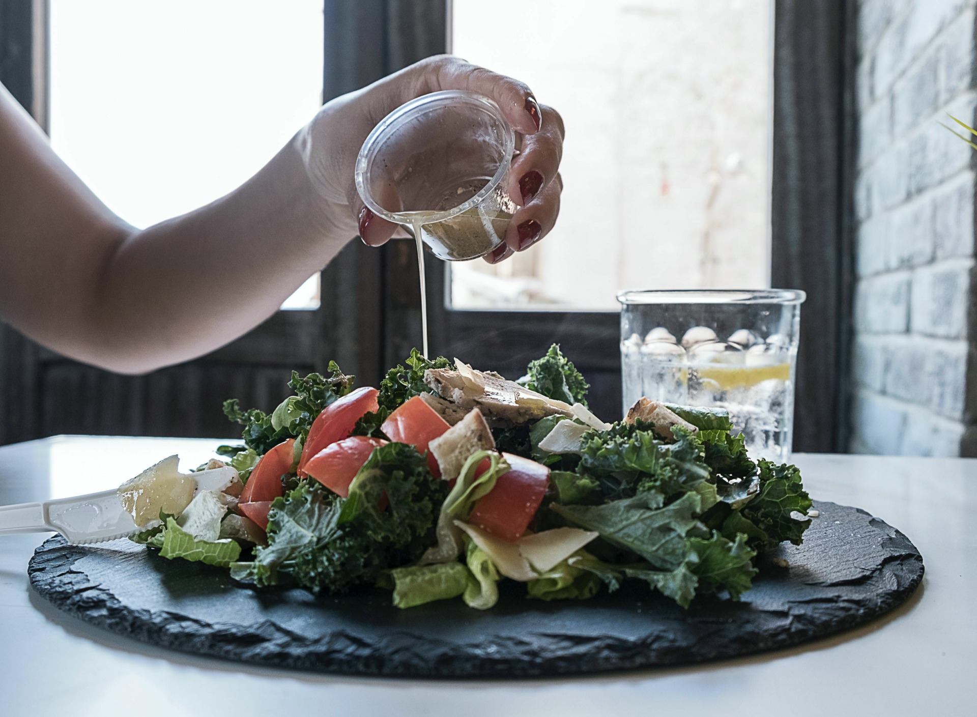 diy_recipe_easy_lemon_balsamic_hemp_cbd_salad_dressing_3567e8814d