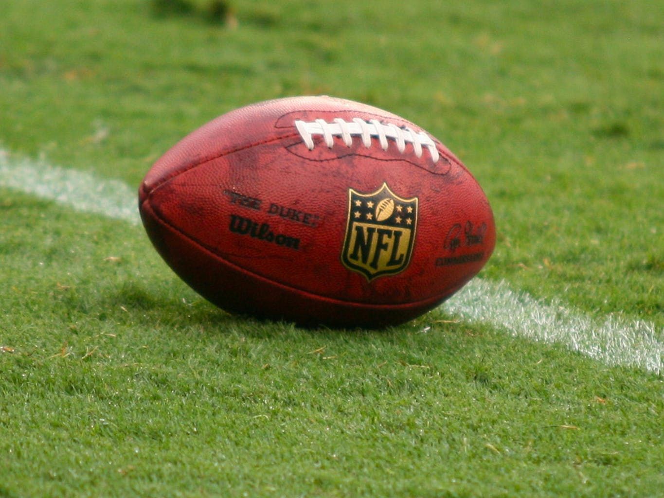 nfl_to_conduct_study_on_pain_management_and_cannabis_7aa6738d60