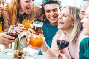 People at a cocktail hour, to illustrate how cannabis can help with social anxiety